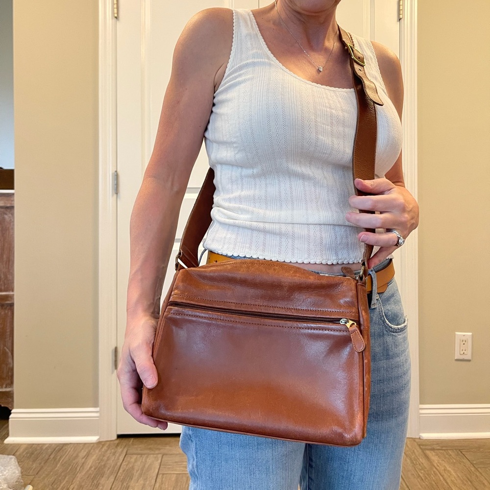 Vintage Coach tan messenger bag